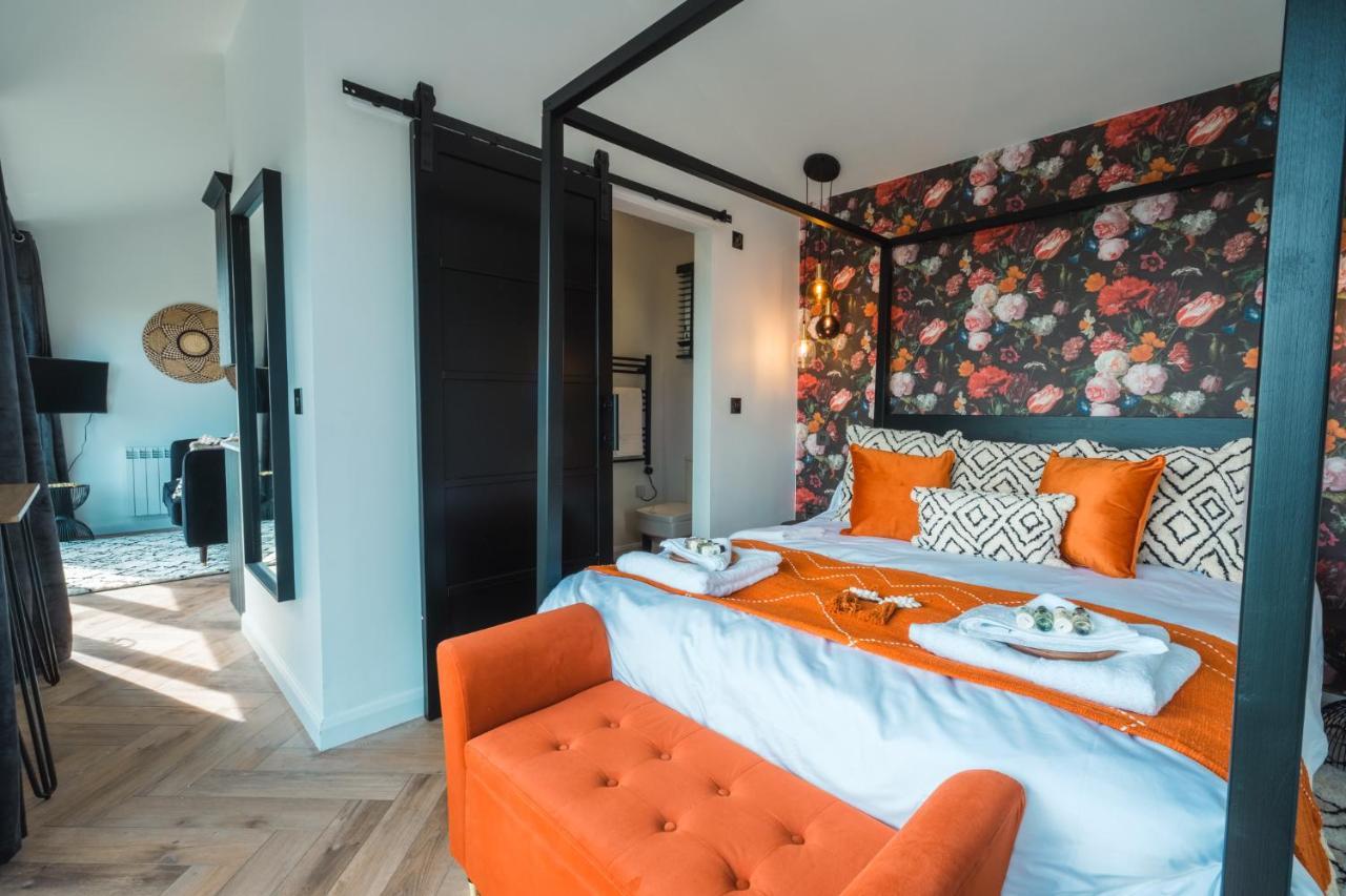 Priory Bay Escapes - Visum Apartment Tenby Bagian luar foto